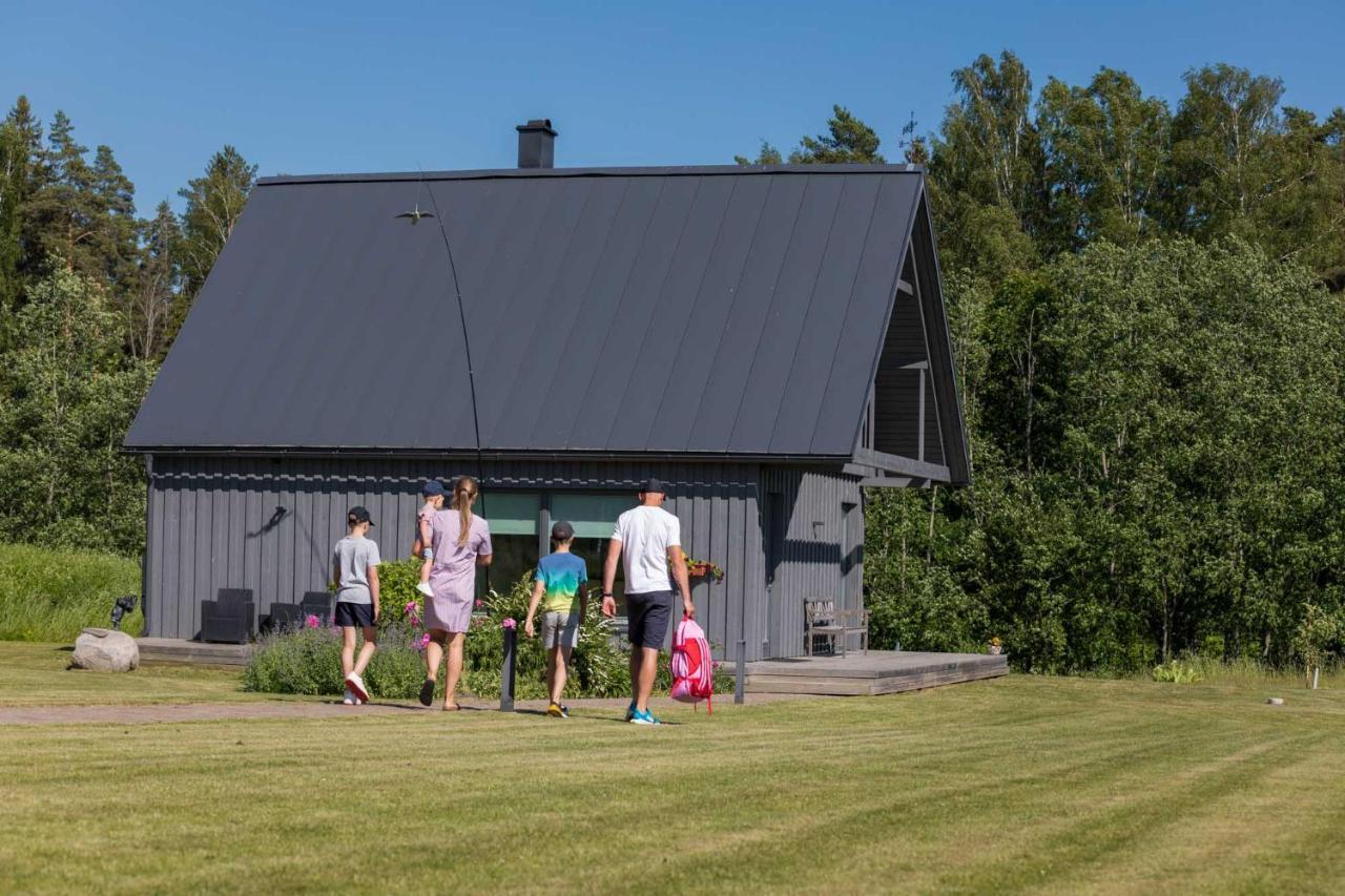 Piesta Riverside Cottage In Soomaa Region Kullimaa Exterior photo